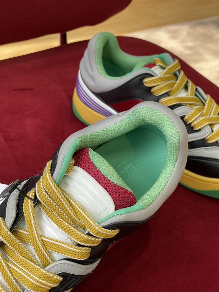 Gvc*1 BASKET SNEAKER IN BLACK DEMETRA   GCC111