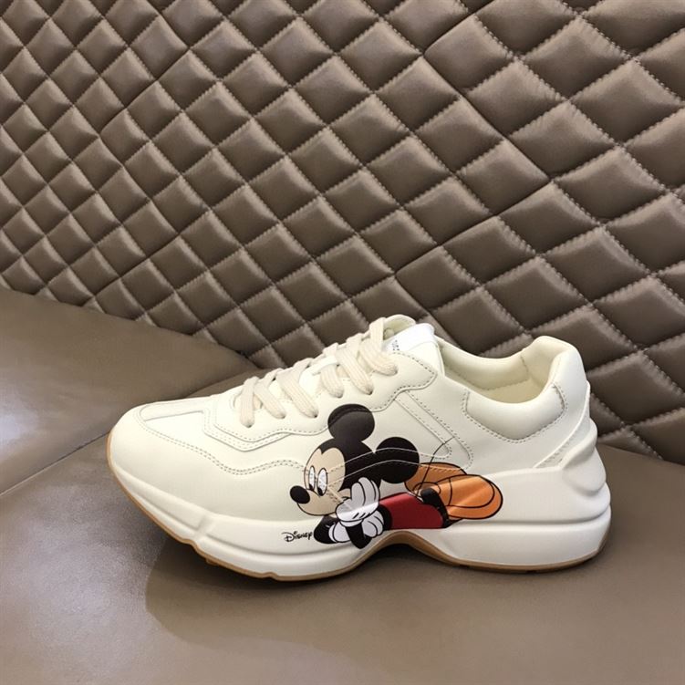Gvc*1 RHYTON X DISNEY   GCC011