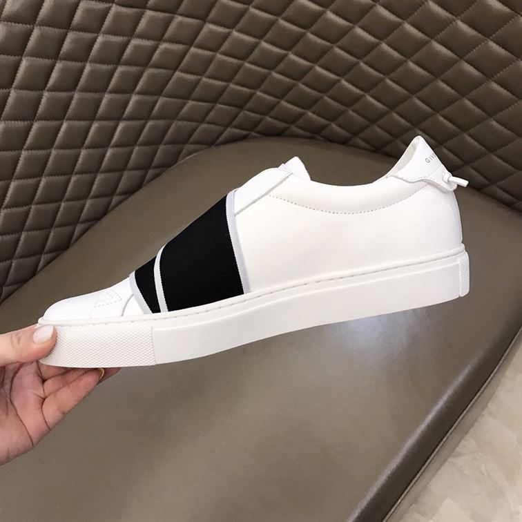 GIVENCHY ELASTICATED LOGO STRAP SNEAKERS   GVC004