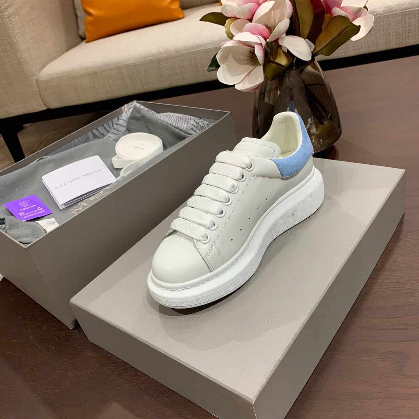 A1exa*der Mcqv*en SNEAKER- AM9