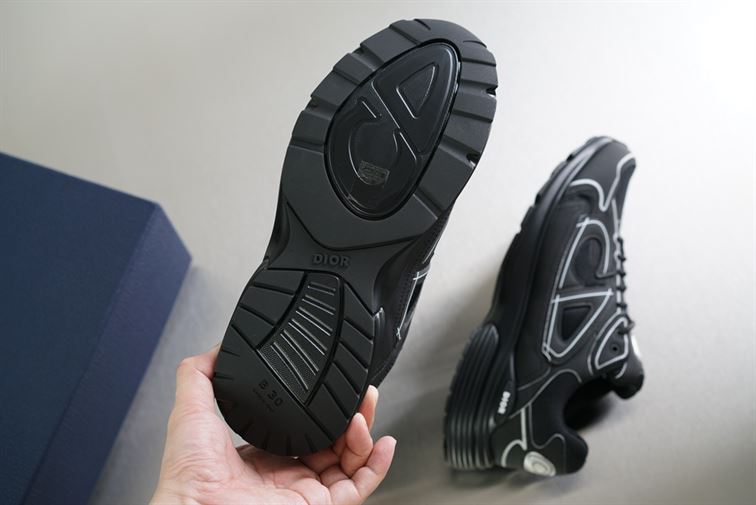 D10r B30 SNEAKER BLACK MESH AND TECHNICAL FABRIC   DO074