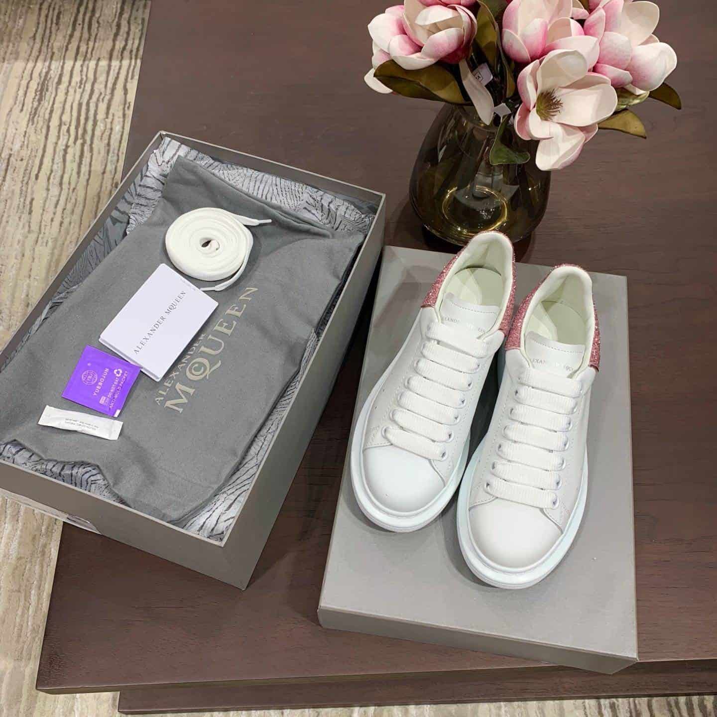 A1exa*der Mcqv*en Sneaker Dupe - AM14