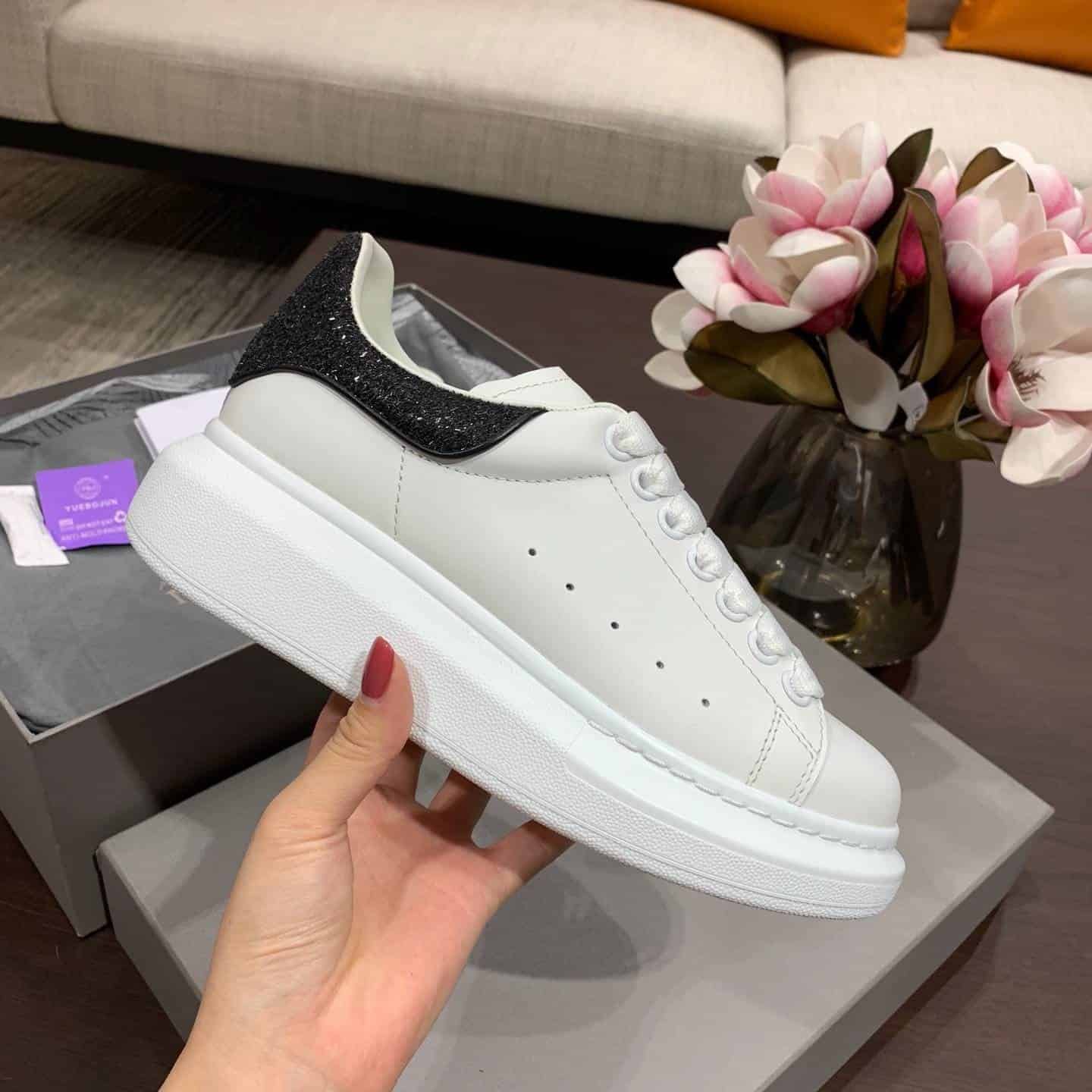 A1exa*der Mcqv*en Sneaker Dupe - AM18