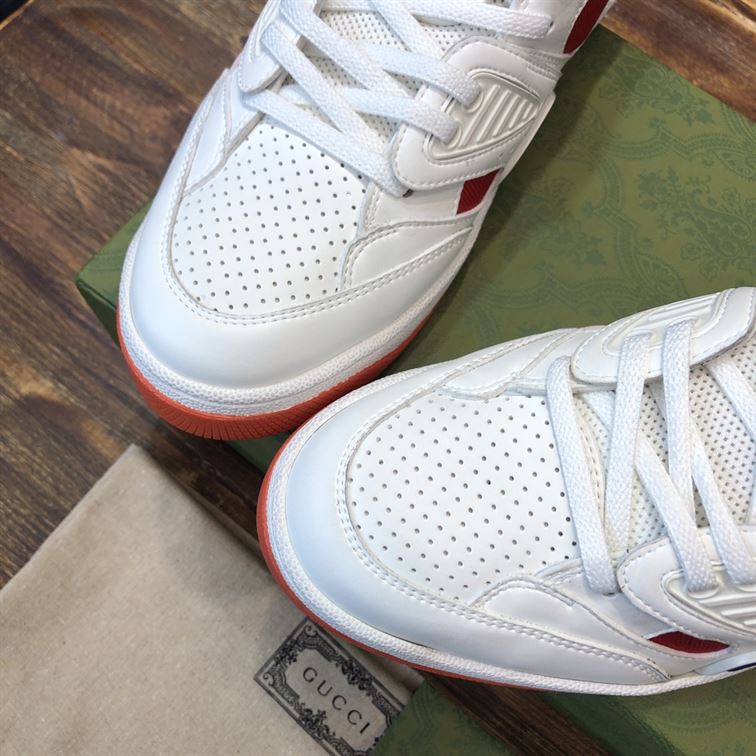 Gvc*1 BASKET SNEAKERS IN WHITE AND RED   GCC031