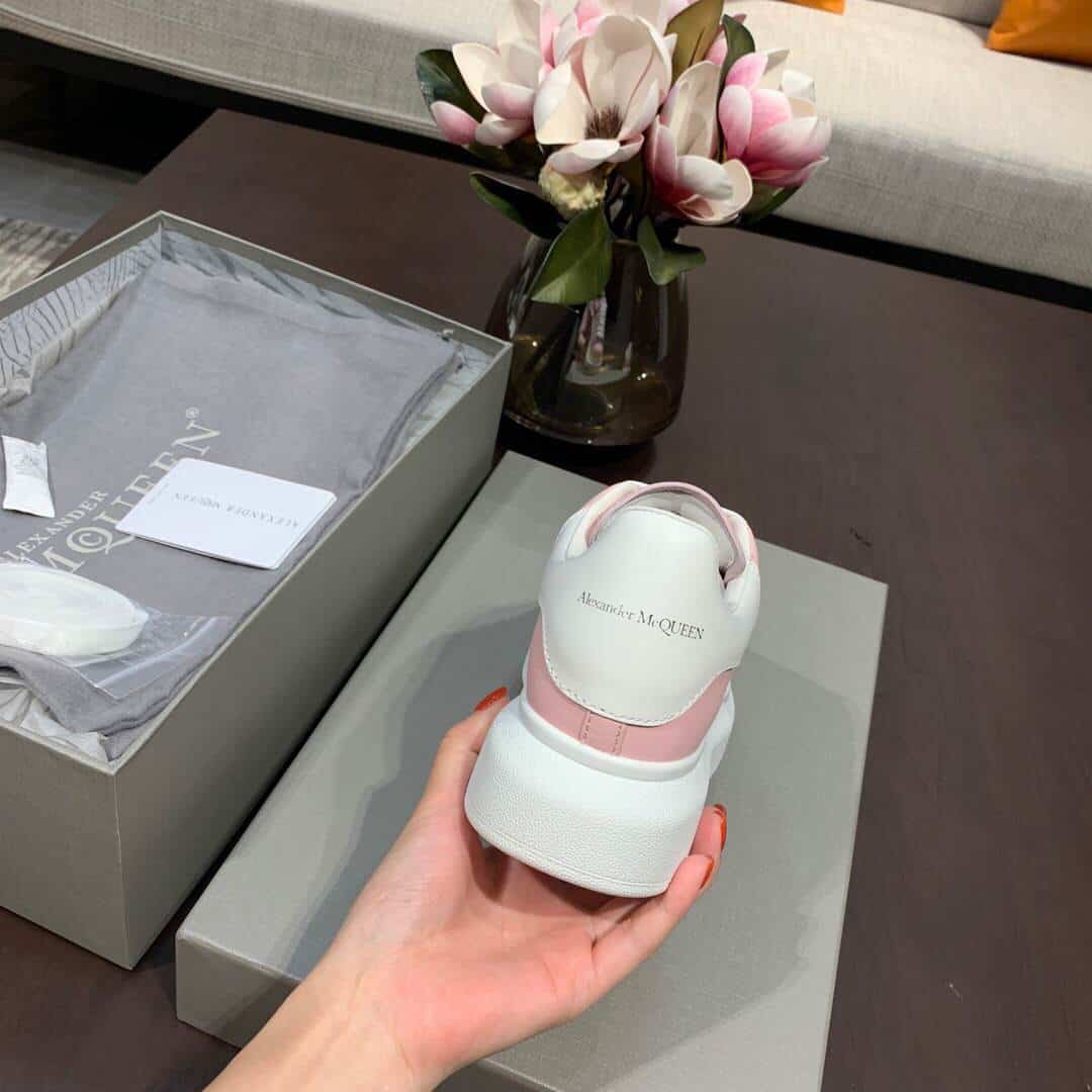 A1exa*der Mcqv*en Sneaker Dupe - AM4