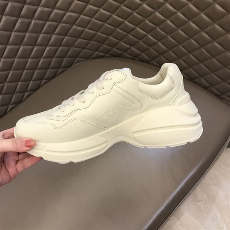 Gvc*1 RHYTON WAVE SNEAKER   GCC012