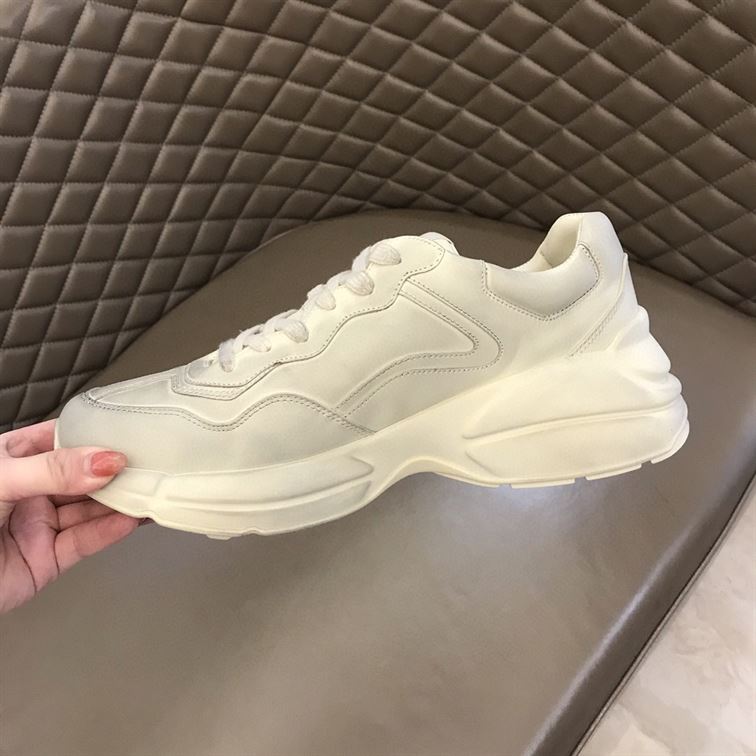 Gvc*1 RHYTON SNEAKER WITH MOUTH PRINT   GCC016