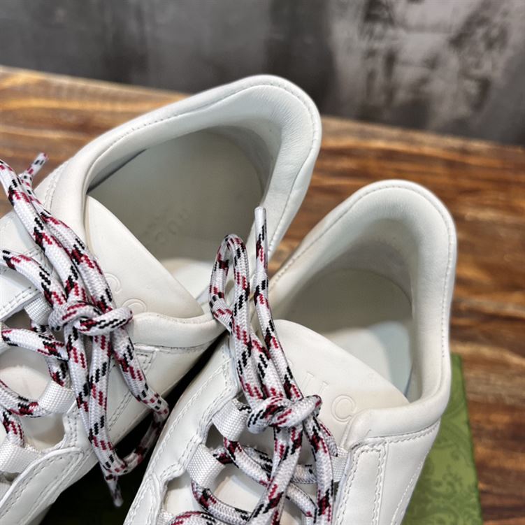 Gvc*1 RUN SIDE-STRIPE SNEAKERS   GCC096