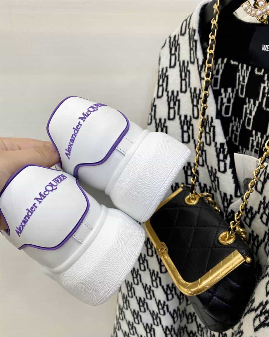 A1exa*der Mcqv*en SNEAKER   AM25