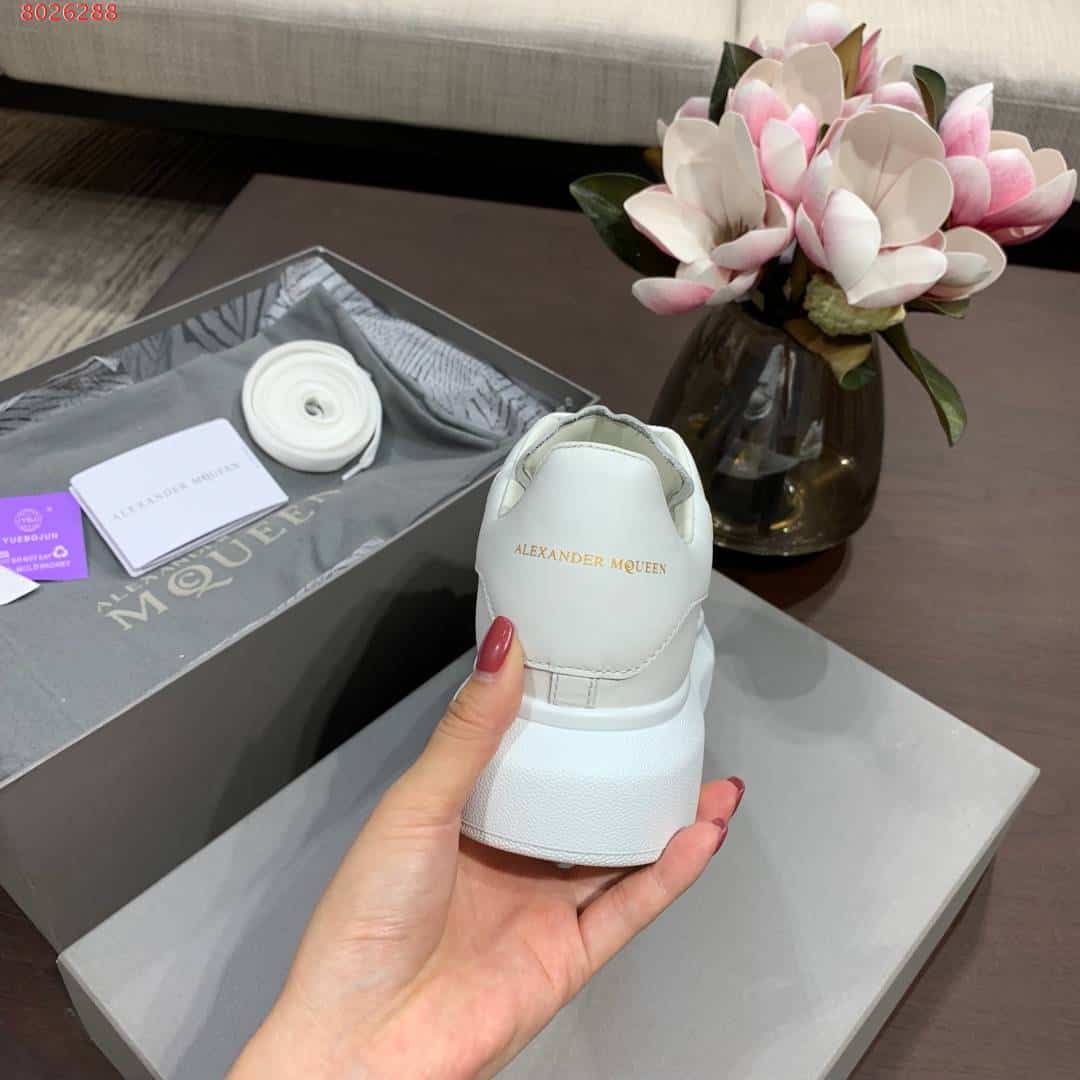 A1exa*der Mcqv*en Sneaker Dupe - AM13