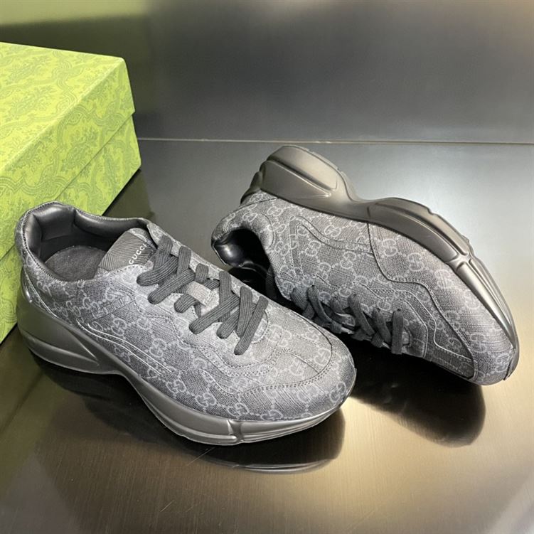 Gvc*1 BLACK RHYTHON MONOGRAM-PRINT CANVAS LOW-TOP SNEAKERS   GCC102