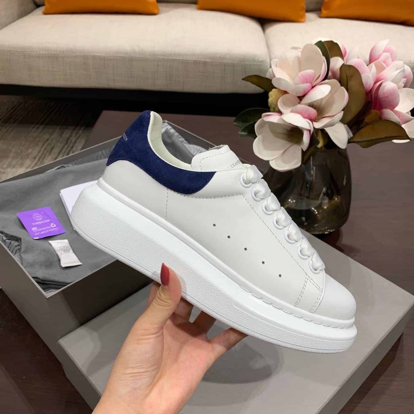 A1exa*der Mcqv*en Sneaker Dupe - AM10