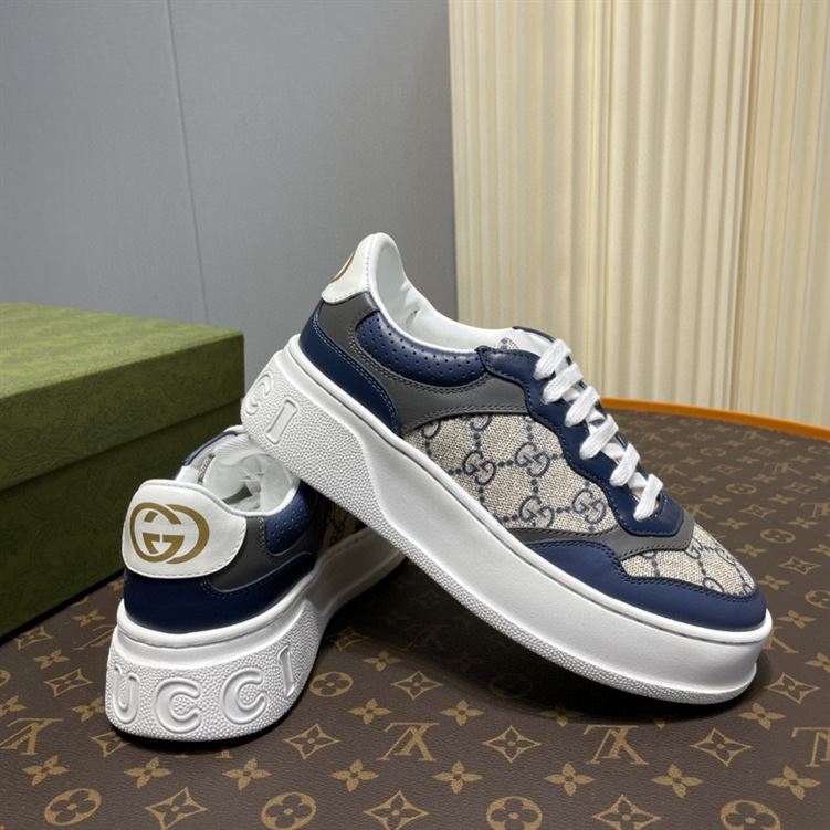 Gvc*1 MEN S GG SNEAKERS BEIGE AND BLUE Svp*me   GCC003