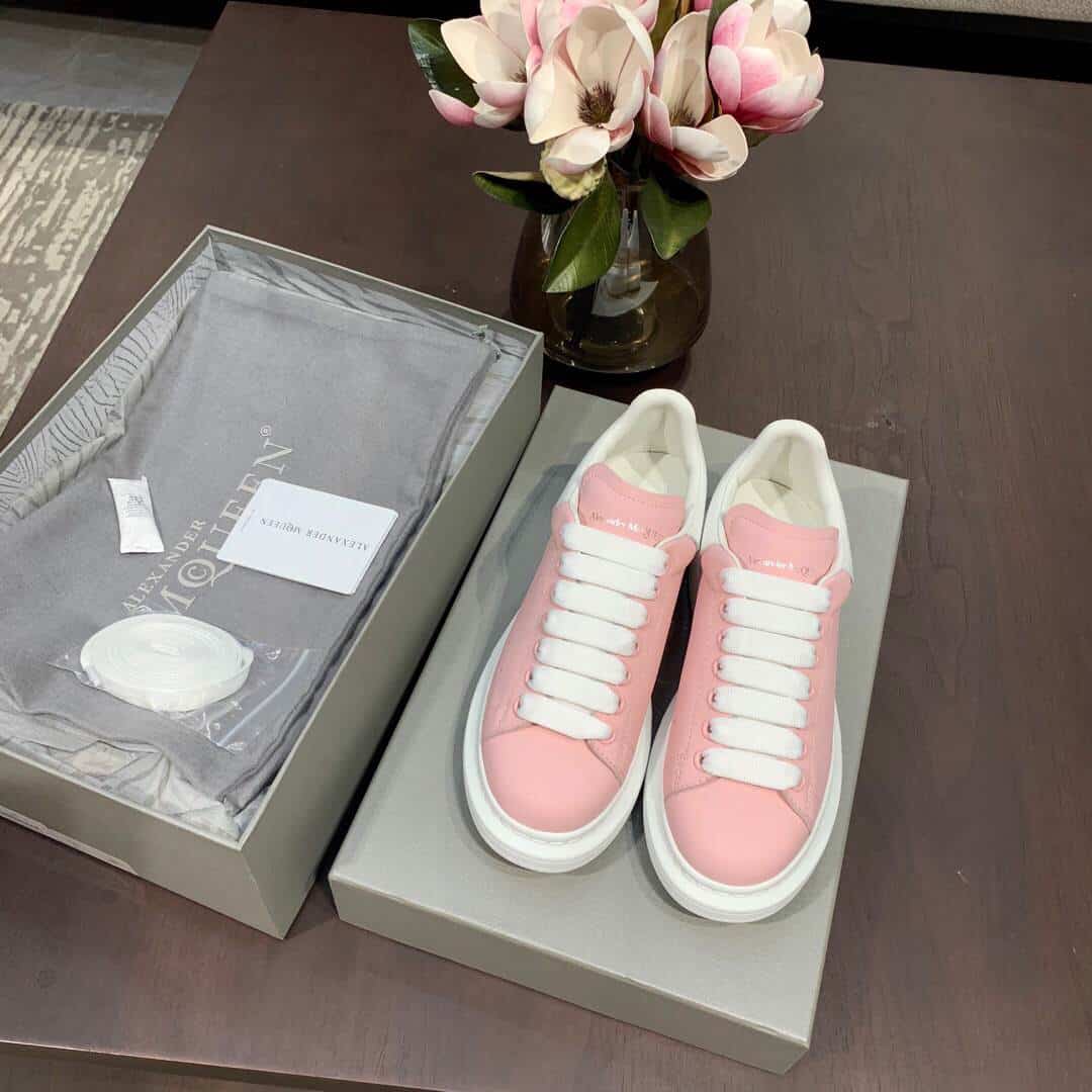 A1exa*der Mcqv*en Sneaker Dupe - AM4