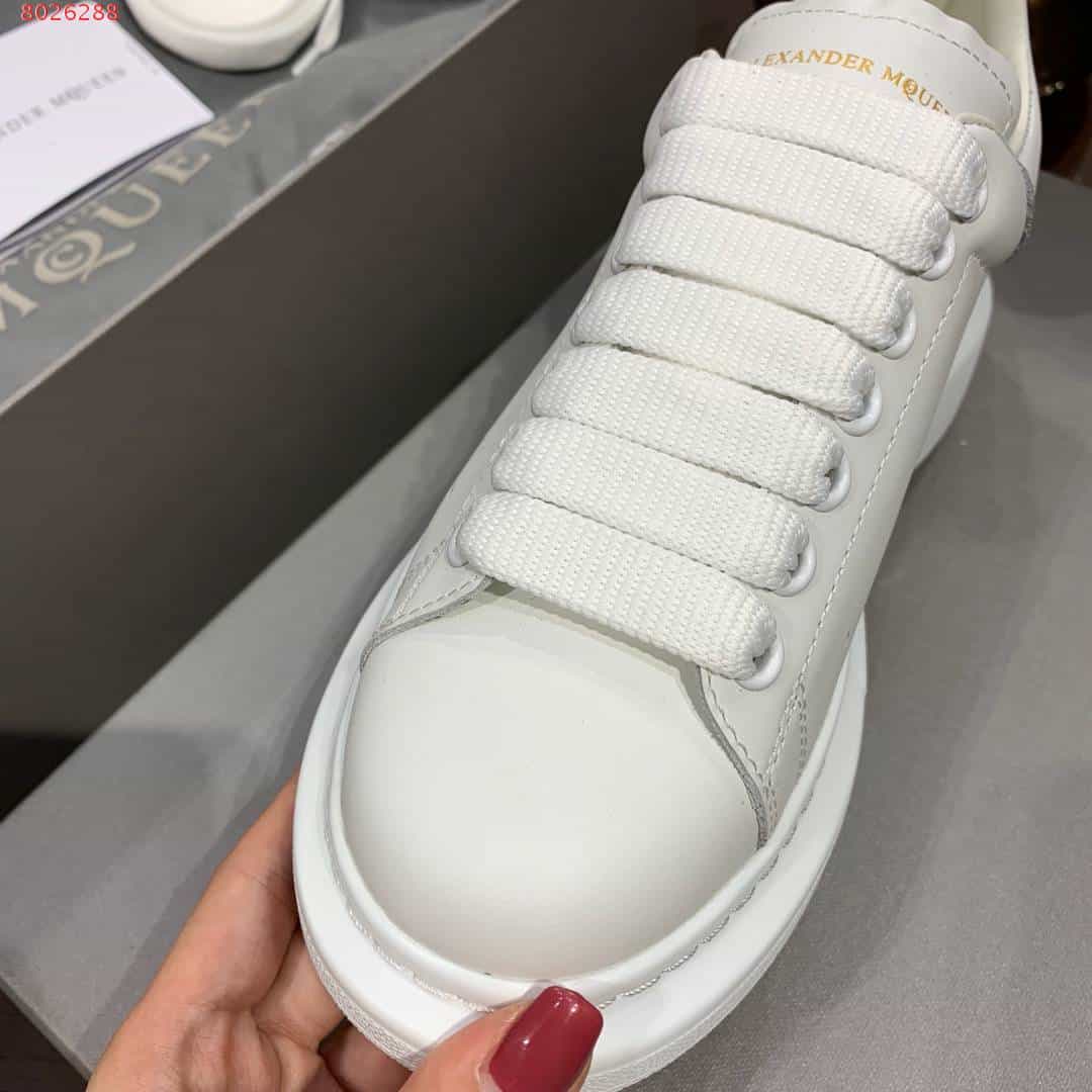 A1exa*der Mcqv*en Sneaker Dupe - AM13