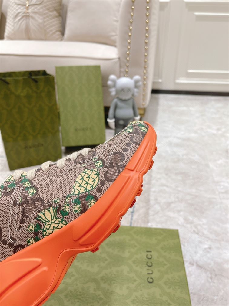 Gvc*1 PINEAPPLE MEN S RHYTON SNEAKER   GCC107