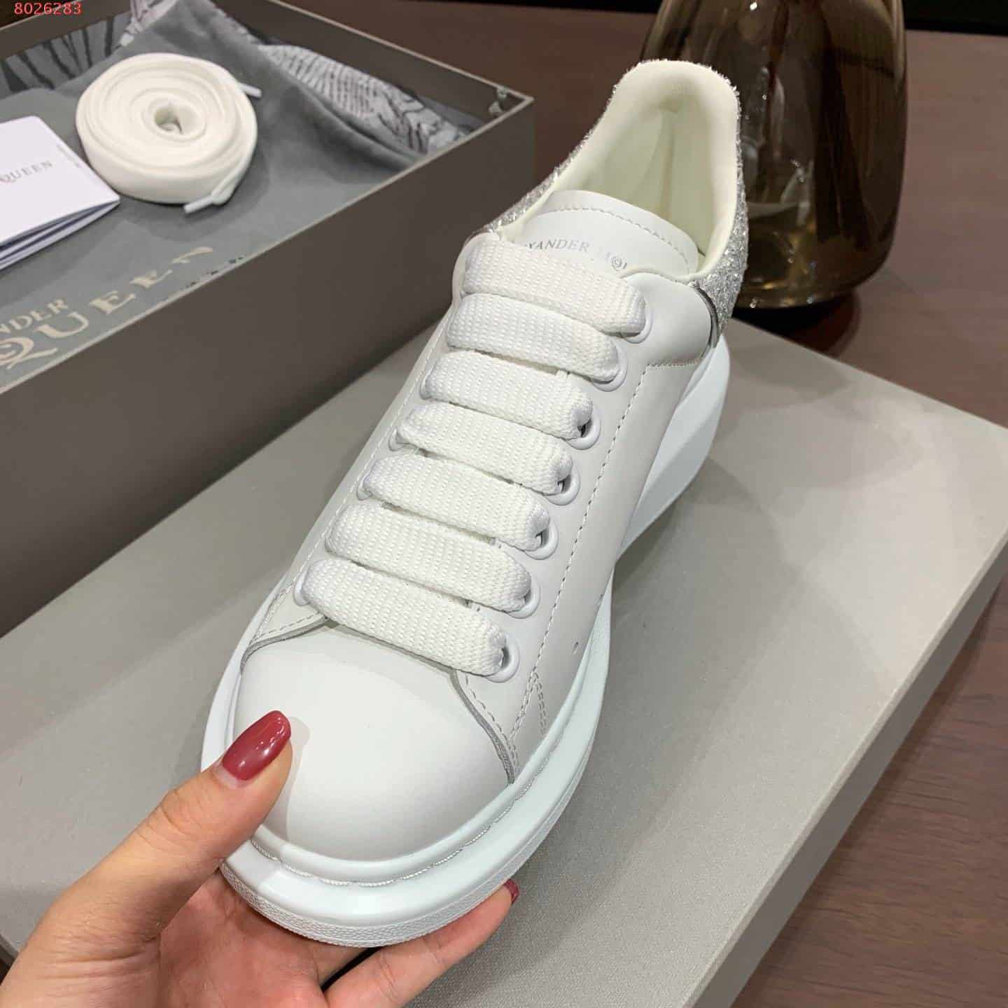 A1exa*der Mcqv*en Sneaker Dupe - AM15