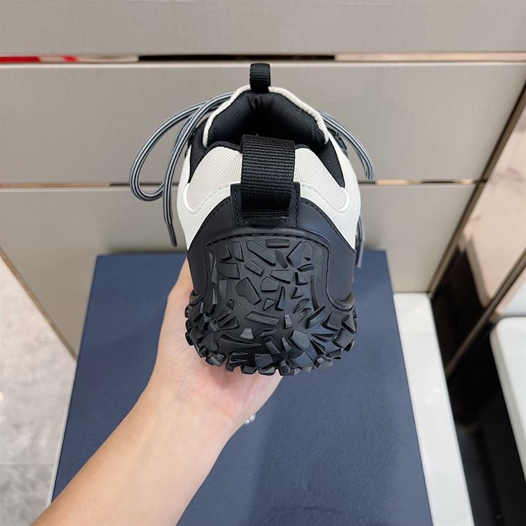 D10rIZON HIKING SHOE GRAY TECHNICAL MESH AND BLACK RUBBER   DO086