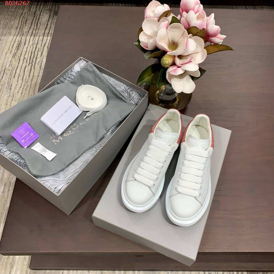 A1exa*der Mcqv*en Sneaker Dupe - AM8