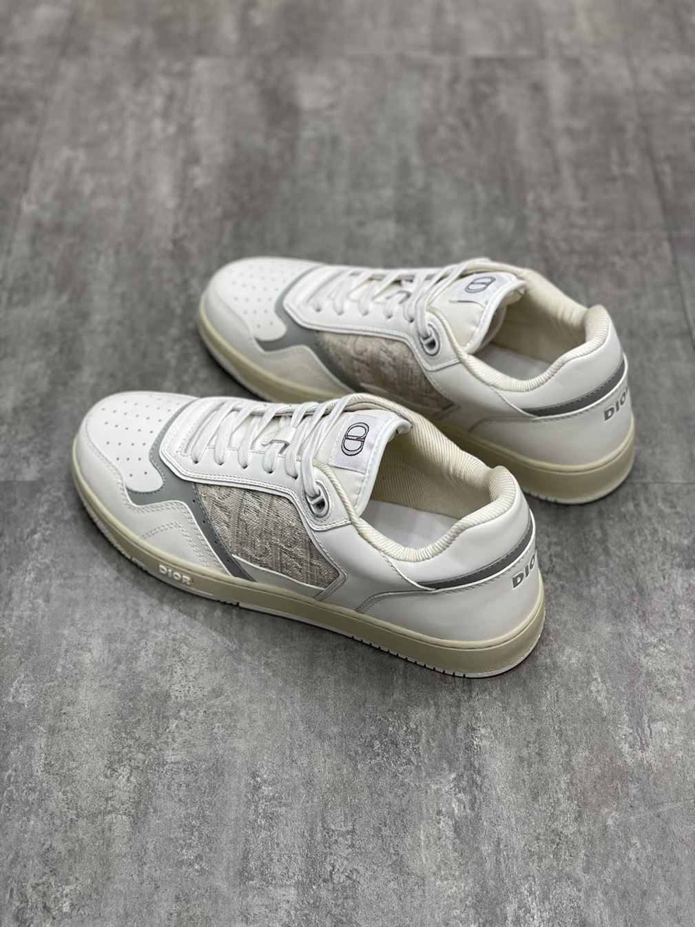 D10r B27 LOW-TOP SNEAKER   DO010