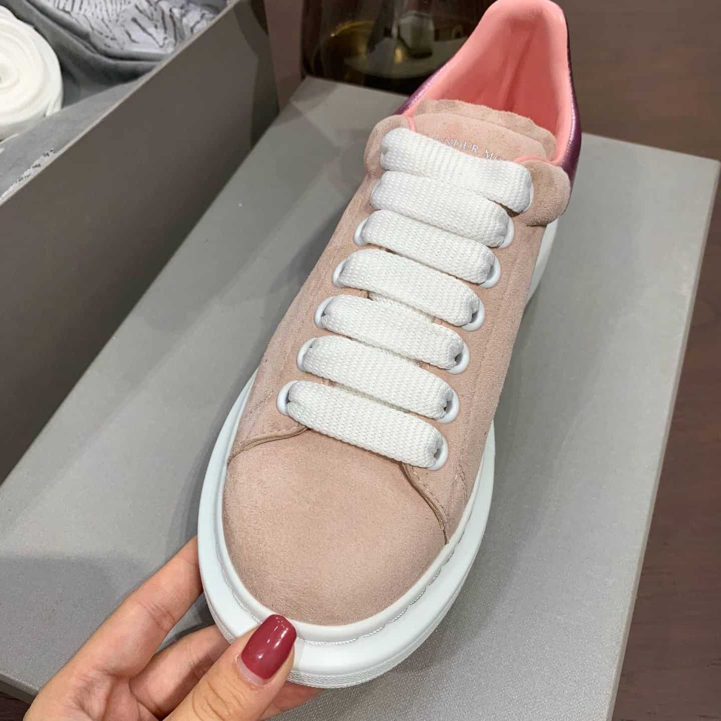 A1exa*der Mcqv*en Sneaker Dupe - AM5