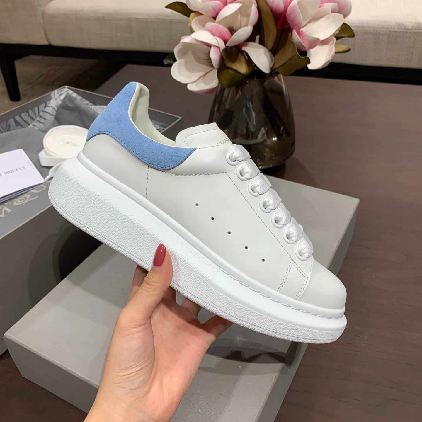 A1exa*der Mcqv*en SNEAKER- AM9