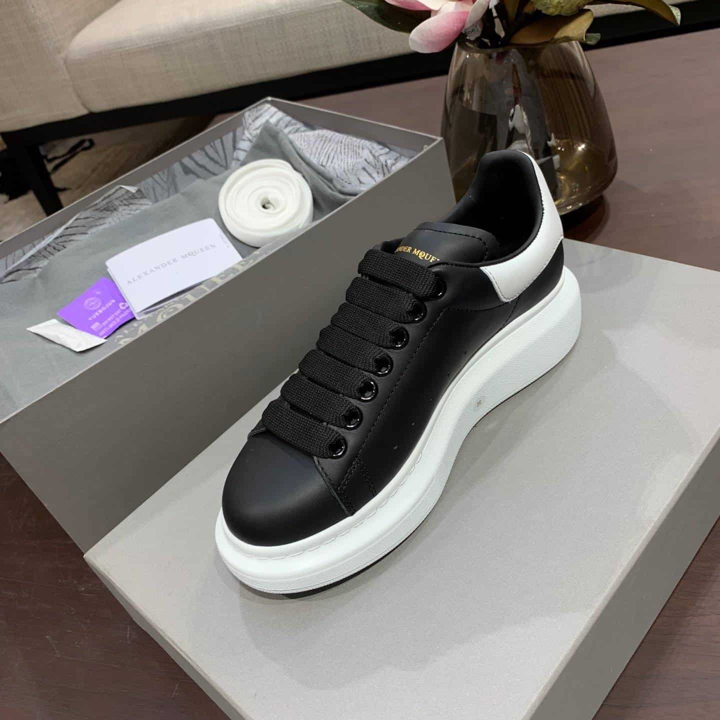 A1exa*der Mcqv*en Sneaker Dupe - AM11