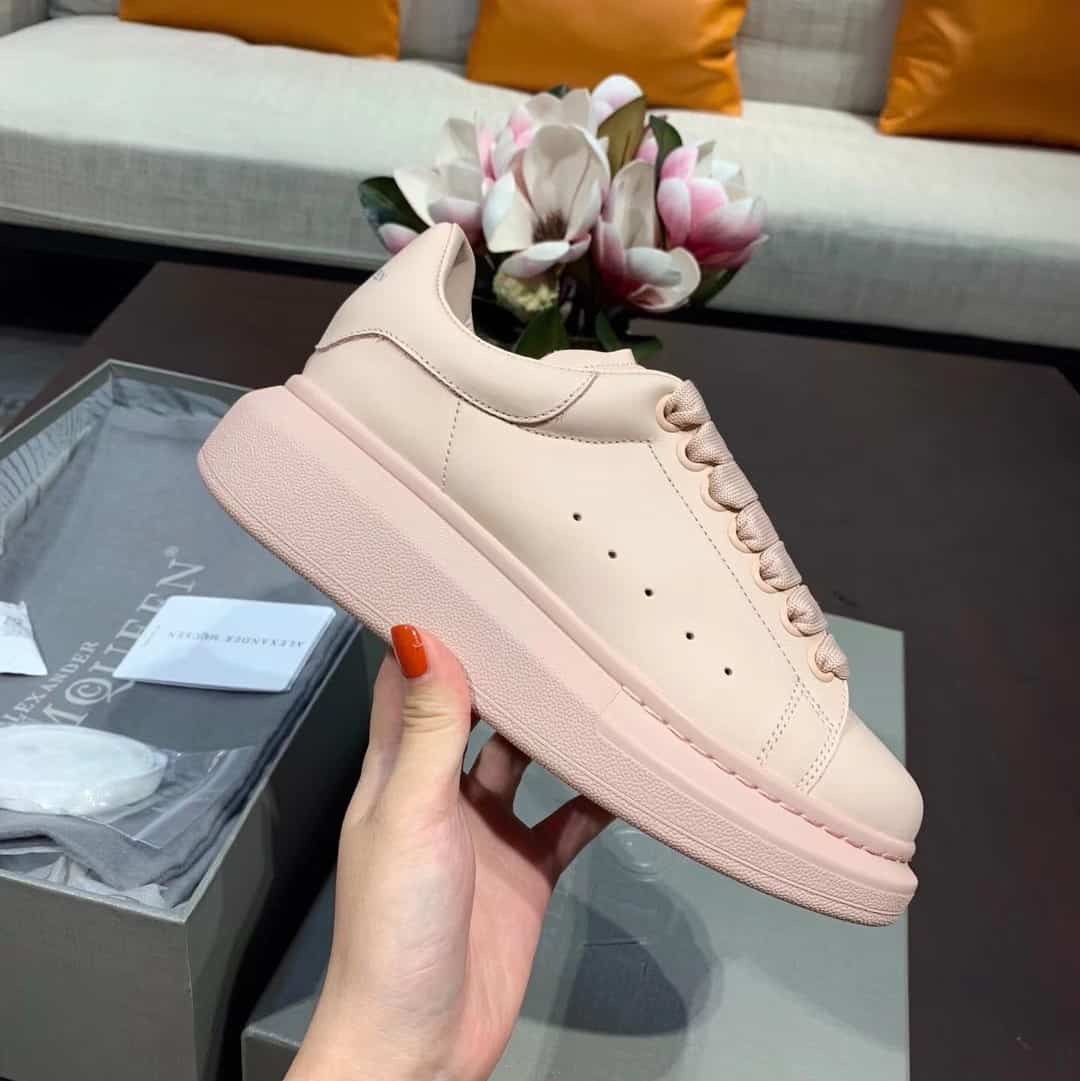 A1exa*der Mcqv*en Sneaker Dupe - AM1