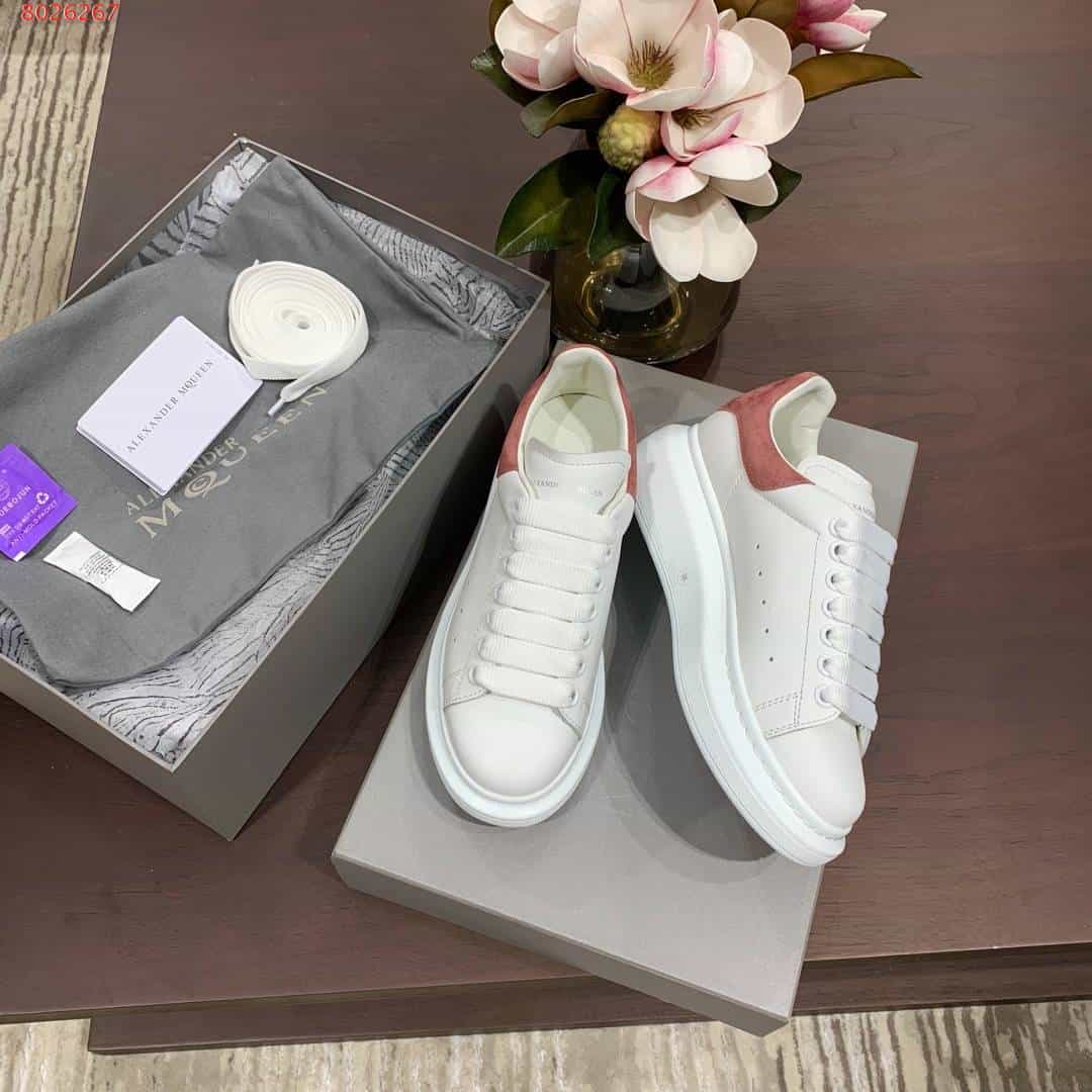 A1exa*der Mcqv*en Sneaker Dupe - AM8