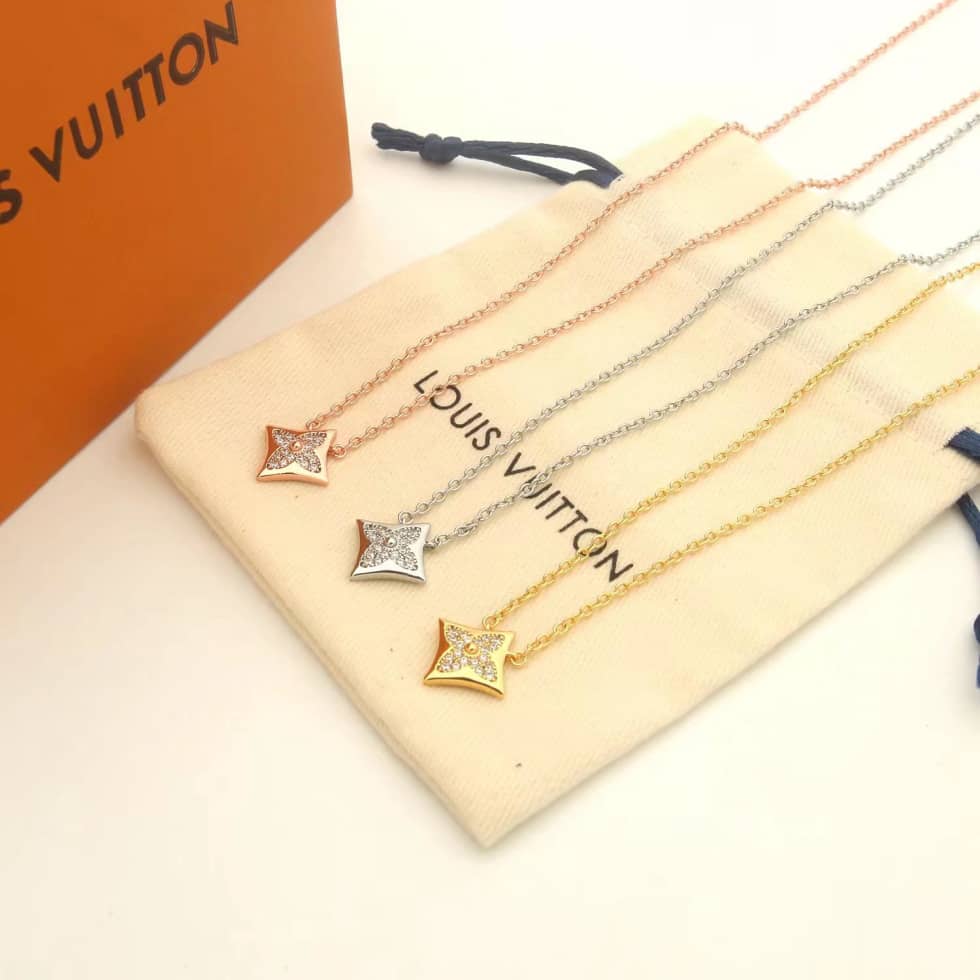 Wholesale L0vis Vvtt0n Logo Necklace