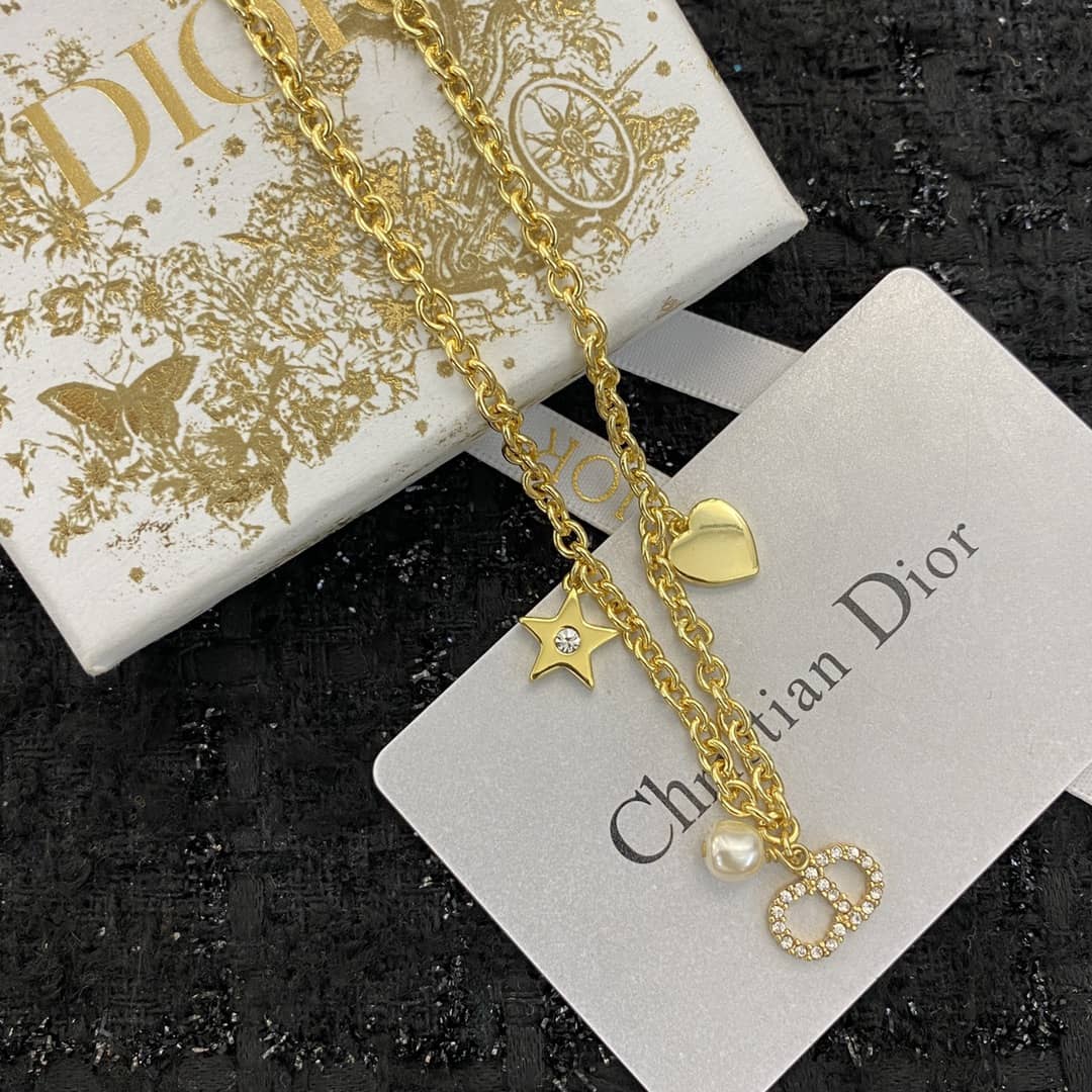 Best Chr1st1an D10r Classic Necklace