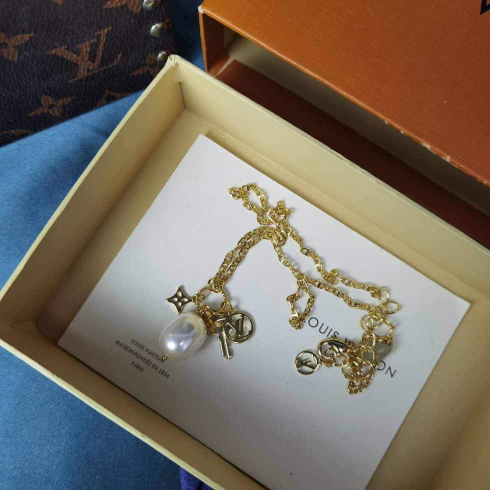 Replica L0vis Vvtt0n Necklace