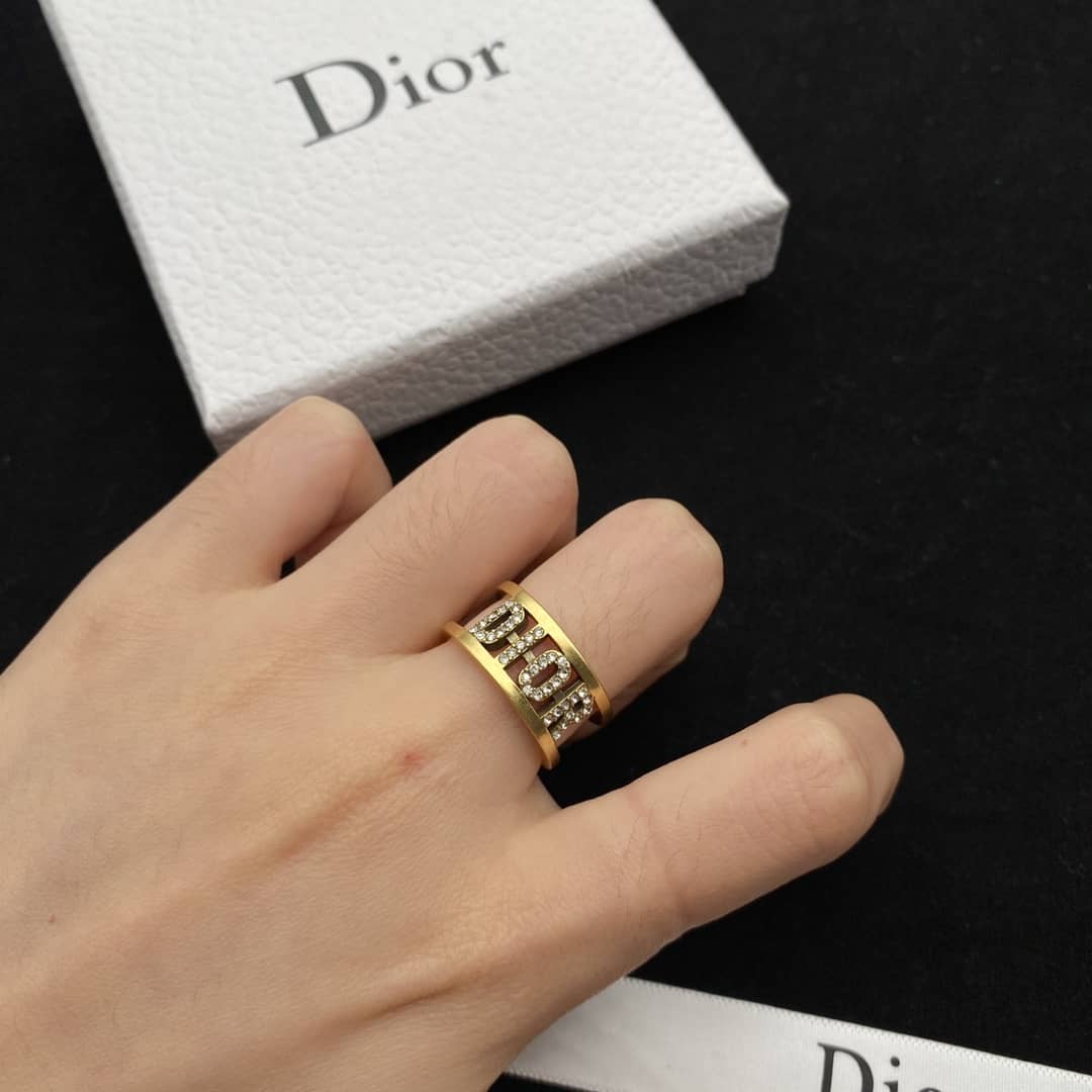 Knockoff Chr1st1an D10r Logo Ring