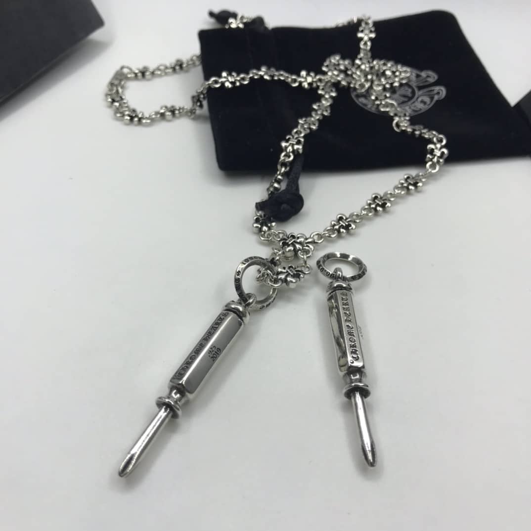 High Quality Ch*0me He**ts Necklace