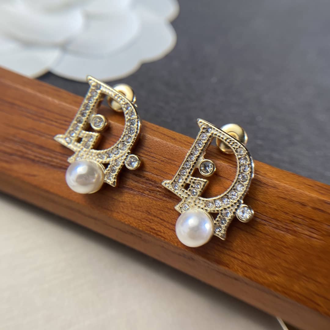 Top Quality Chr1st1an D10r Earring