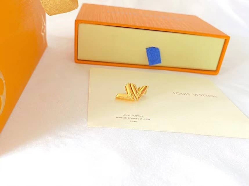 Fake L0vis Vvtt0n Logo Earring