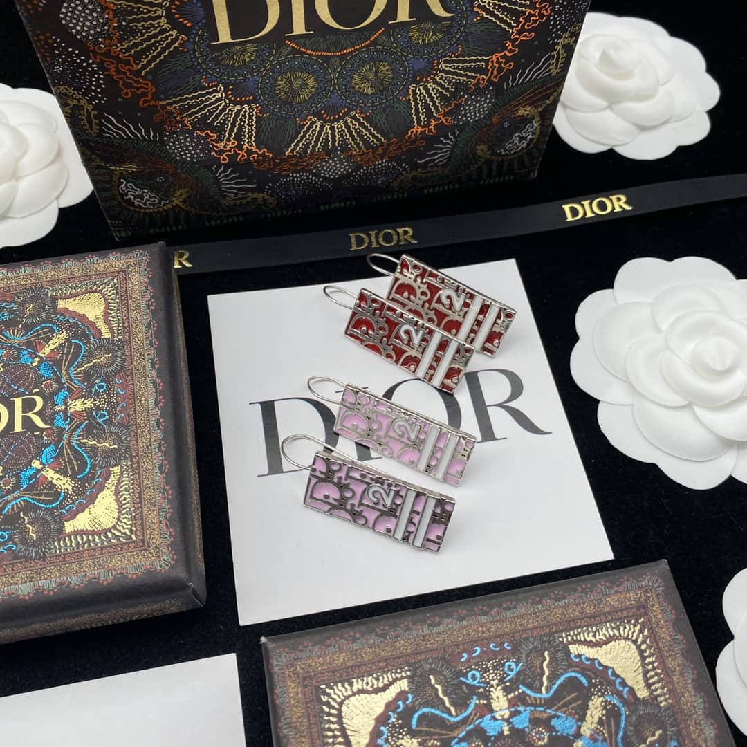 Wholesale Chr1st1an D10r Logo Earring