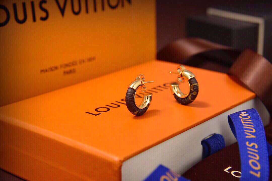 L0vis Vvtt0n Earring Copy