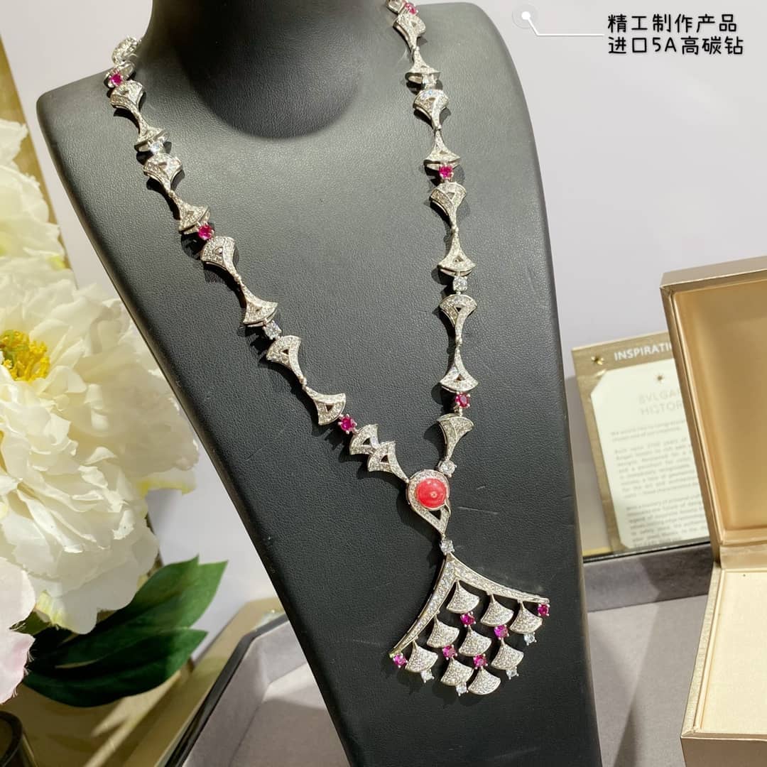 Bv1g*ai Necklace Copy