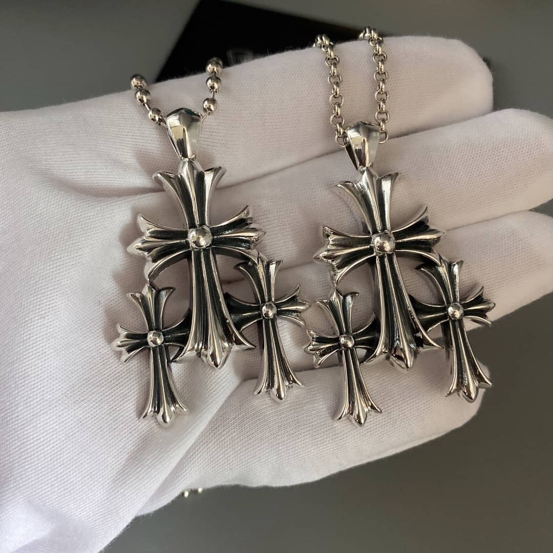 Designer Ch*0me He**ts Classic Necklace