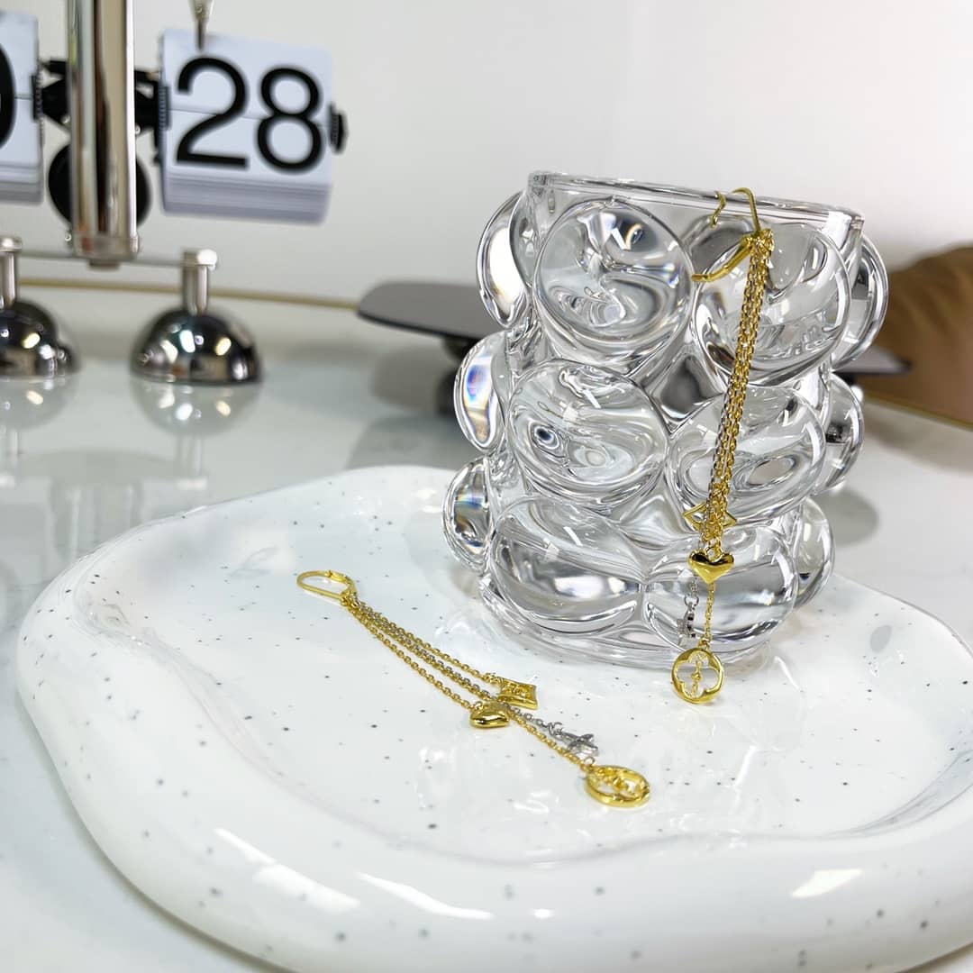 Replica L0vis Vvtt0n Earring