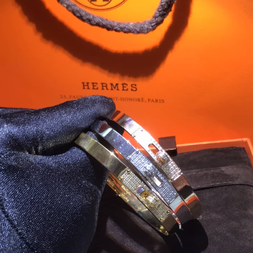 H**me5 Bracelet For Sale