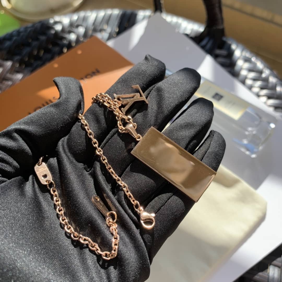 Top Quality L0vis Vvtt0n Necklace