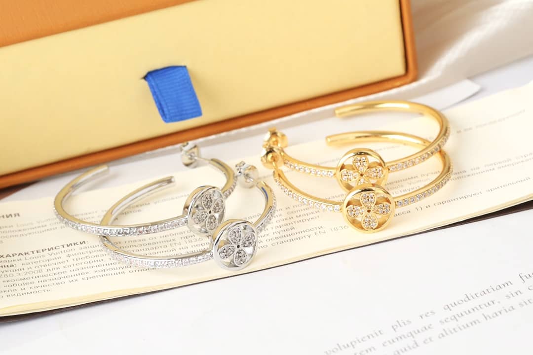 L0vis Vvtt0n Earring Copy