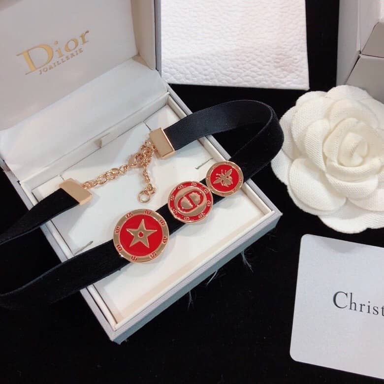 Replica Chr1st1an D10r Necklace