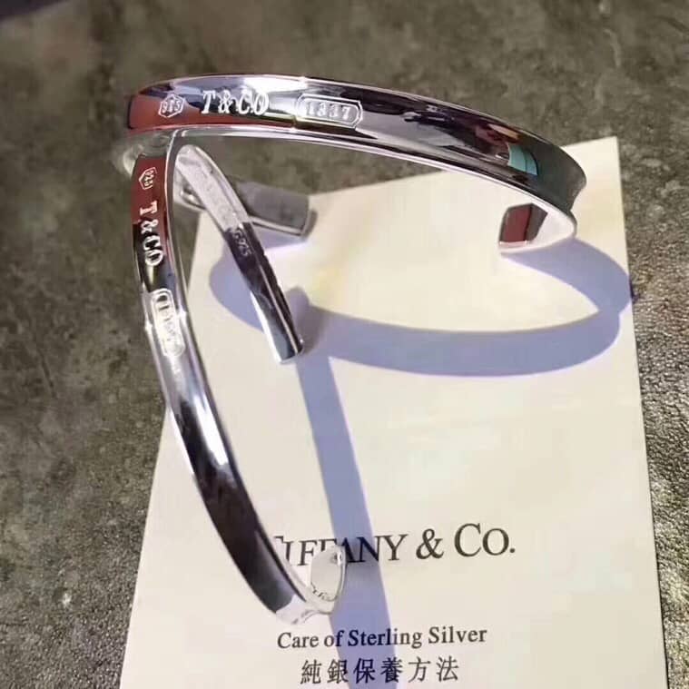 Designer T*f*ny Classic Bracelet