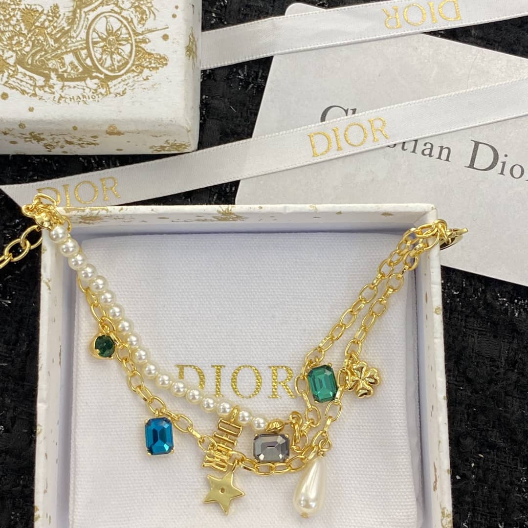 Best Chr1st1an D10r Classic Bracelet