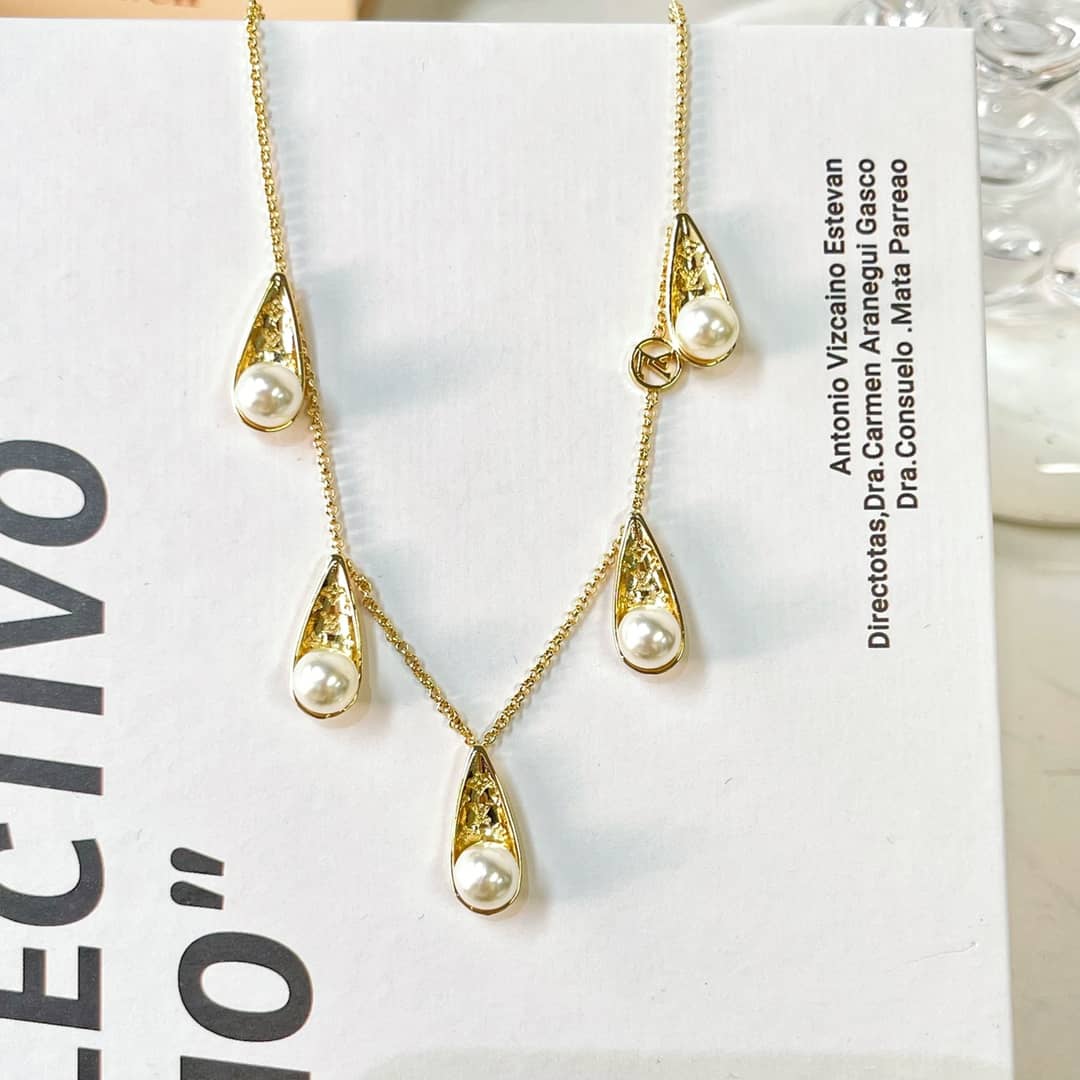 Luxury L0vis Vvtt0n Classic AAA+ Necklace