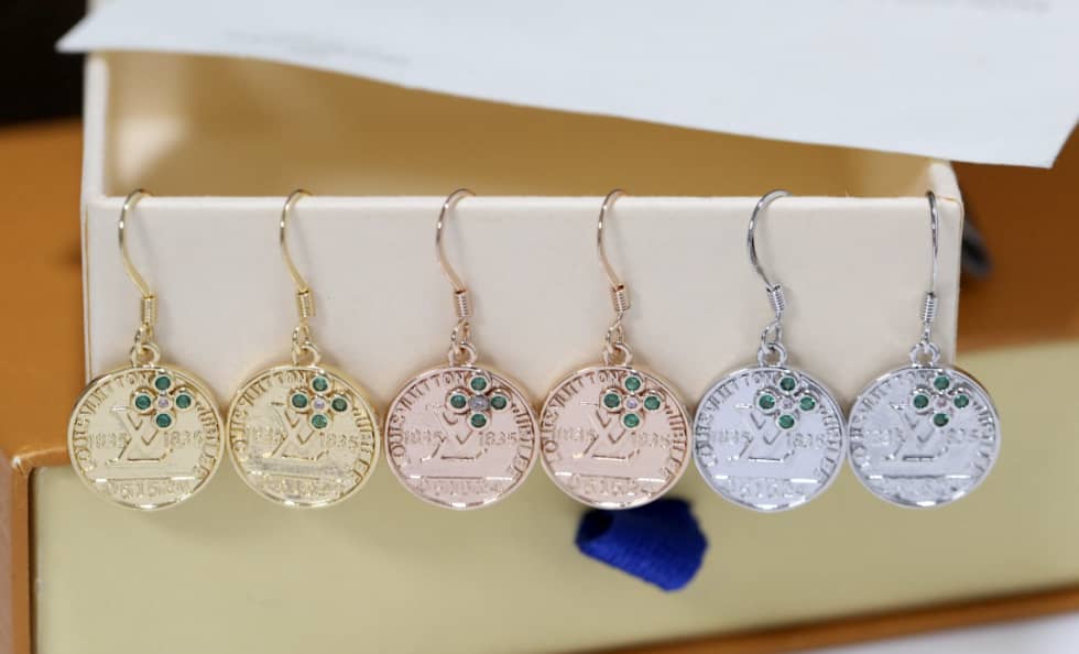 7 Star L0vis Vvtt0n Earring