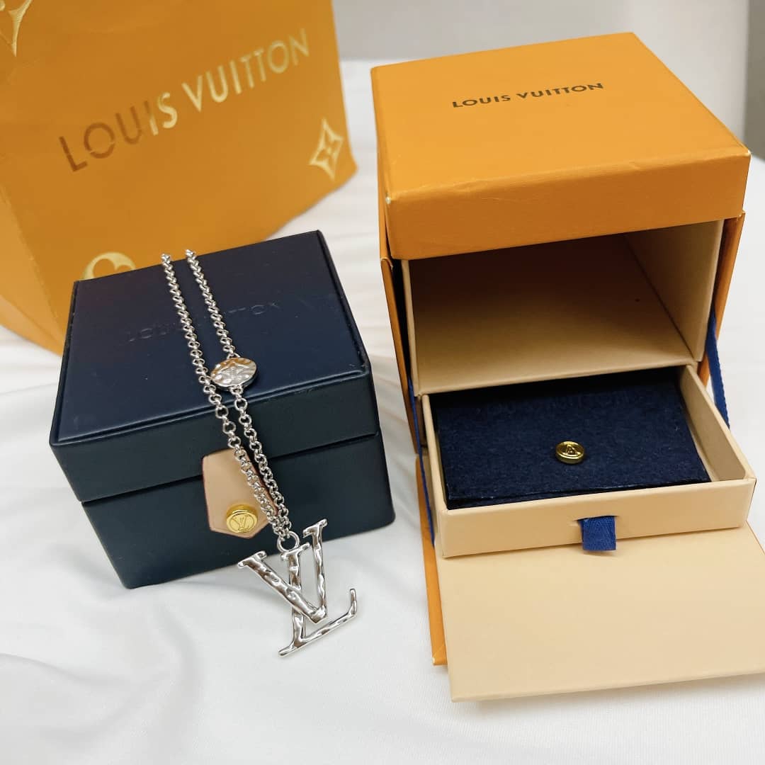 Designer L0vis Vvtt0n Classic Necklace